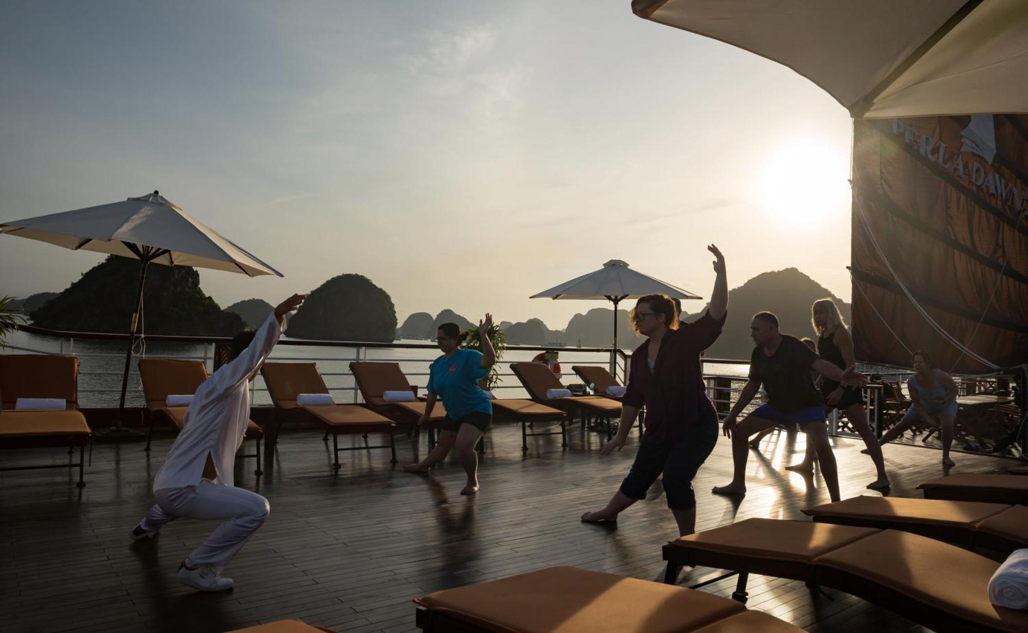 V'Spirit Cruise Hotel Hạ Long-öböl Kültér fotó