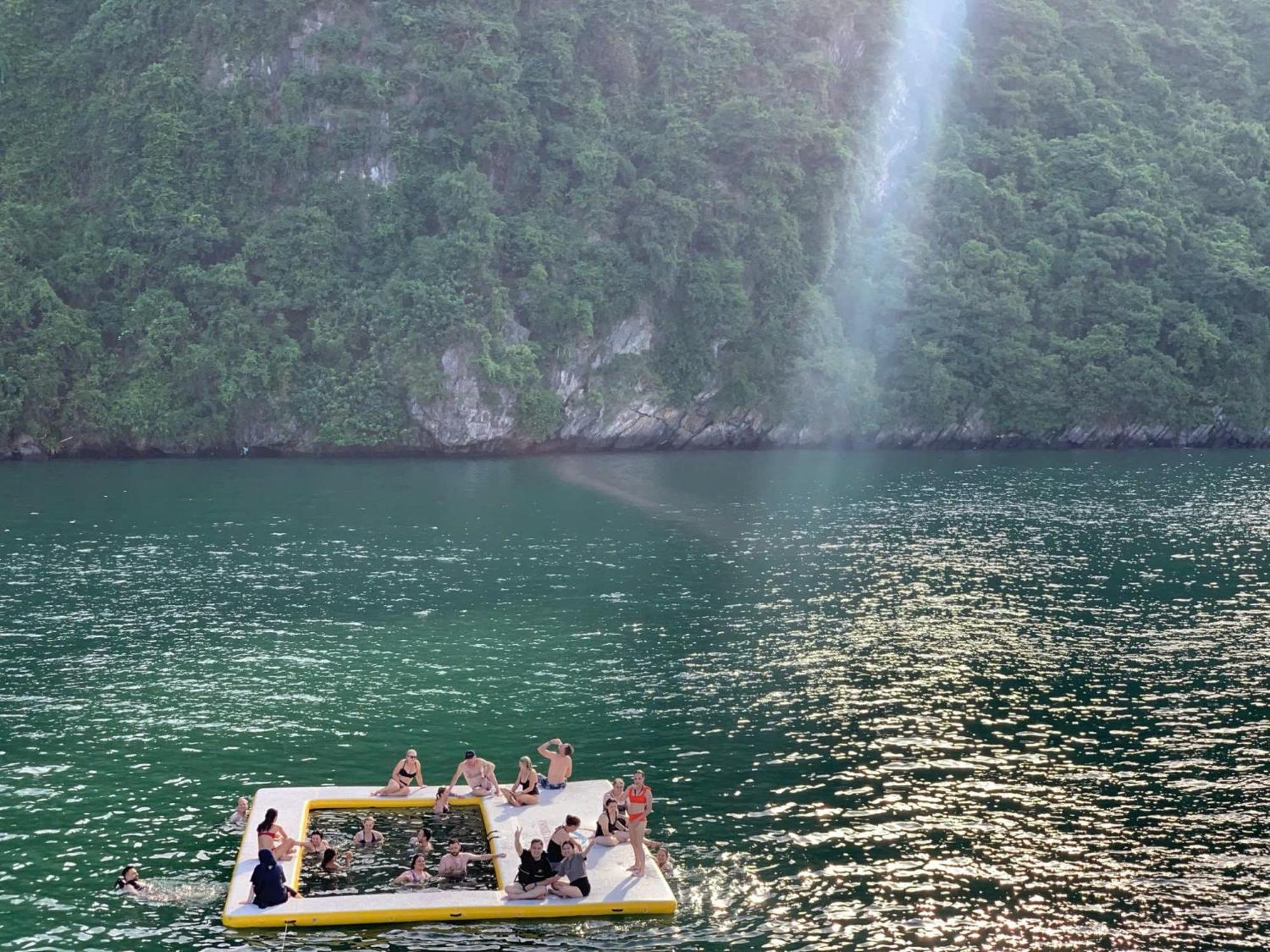 V'Spirit Cruise Hotel Hạ Long-öböl Kültér fotó