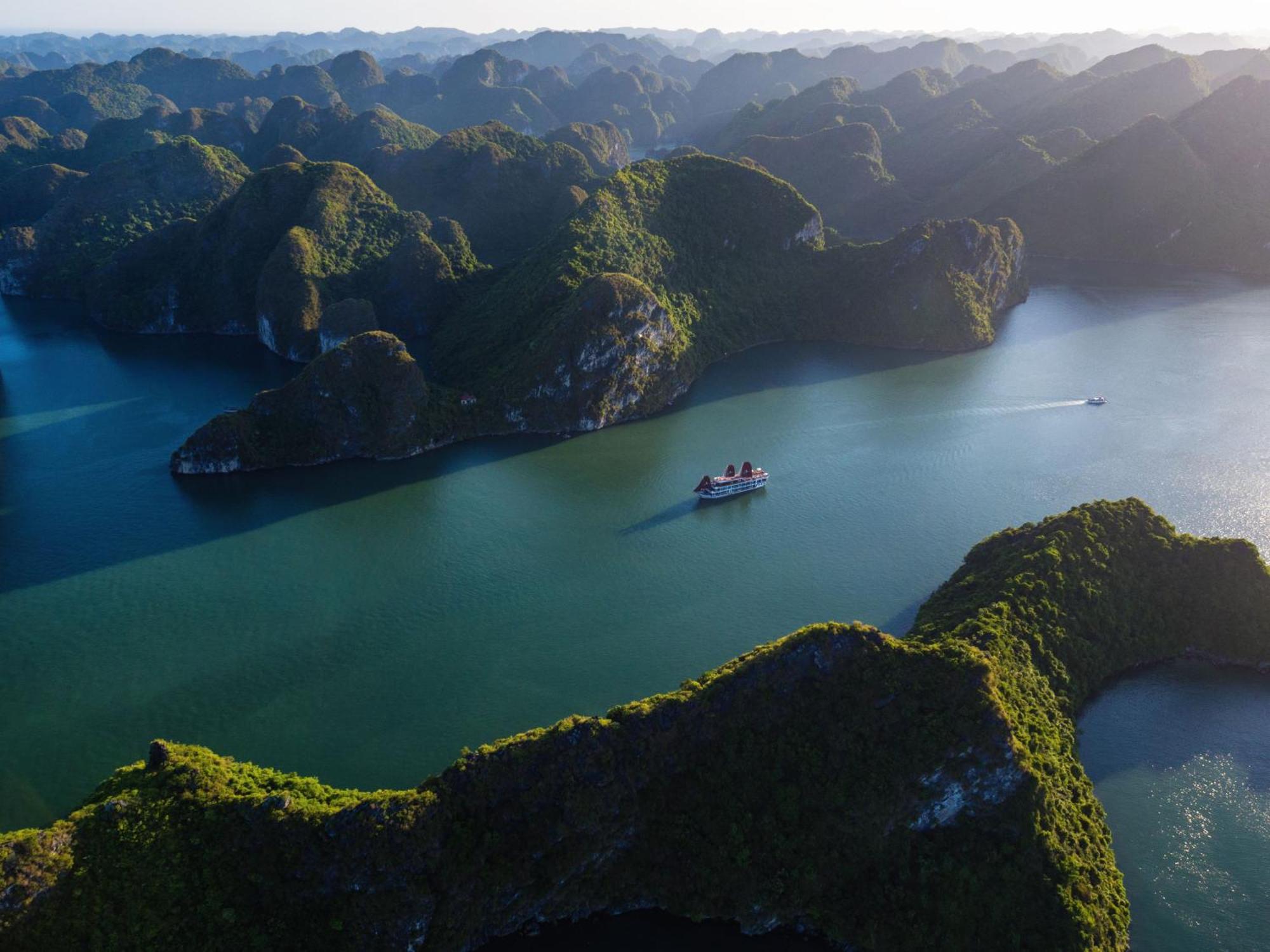V'Spirit Cruise Hotel Hạ Long-öböl Kültér fotó